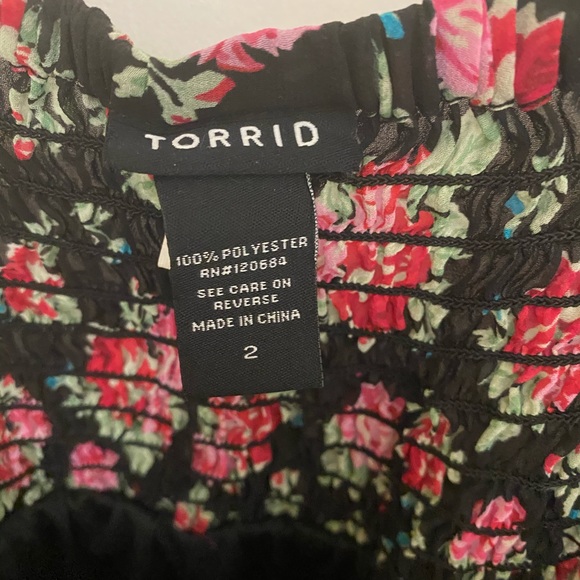 Torrid Tank - Picture 2 of 3